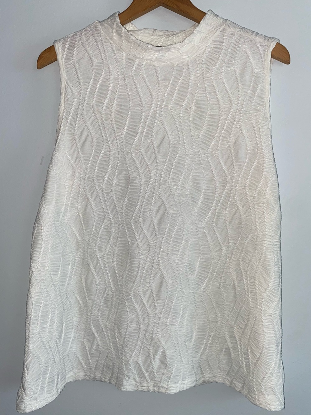 ROBERT LOUIS SLEEVELESS TOP - 2X